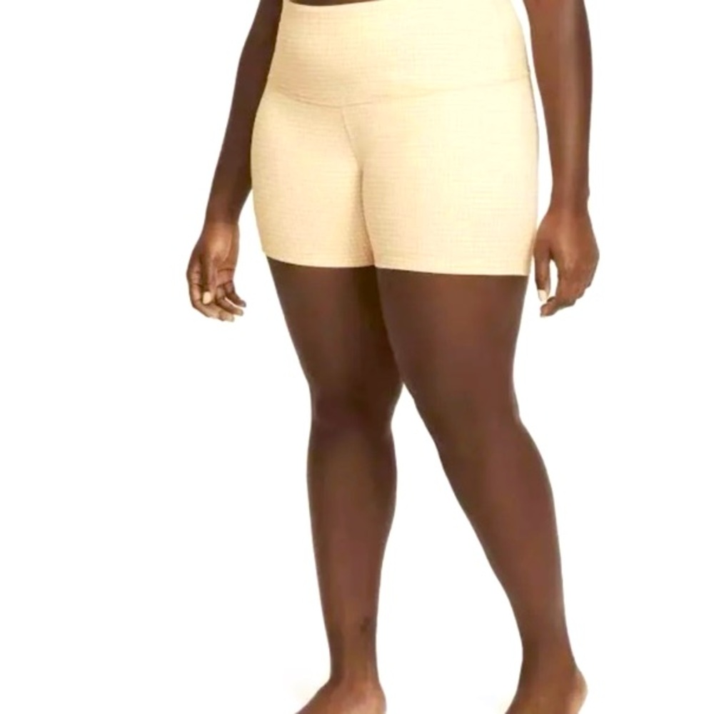 Nike DriFit Yoga Gingham Shorts 2X